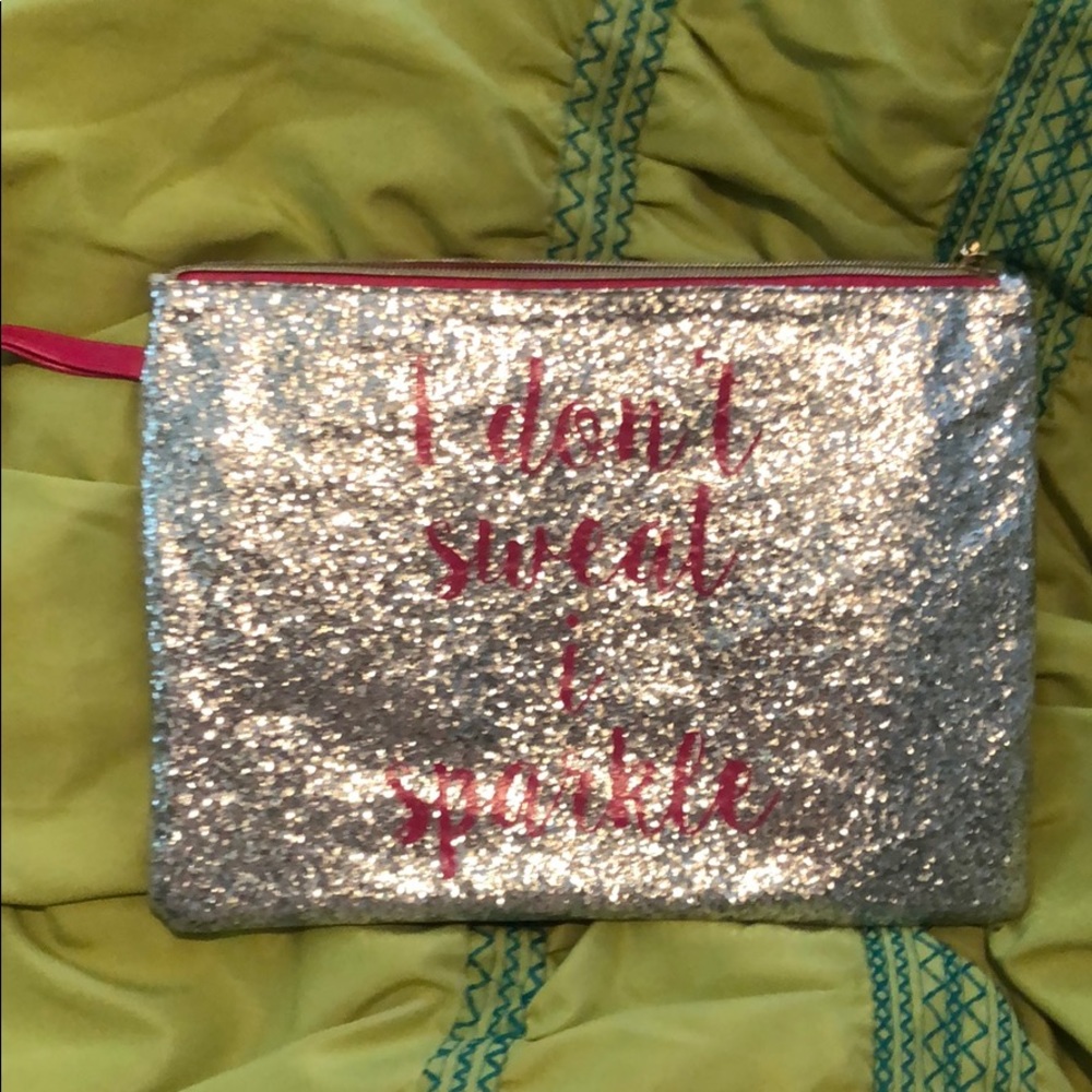 Women’s Cosmetic Bag / I don’t sweat I sparkle